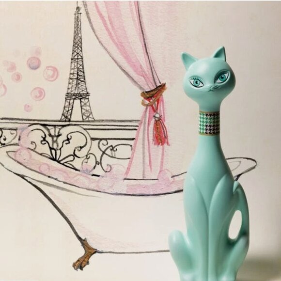 Pretty Purrfect Yvette Bubble Bath - Picture 1 of 3